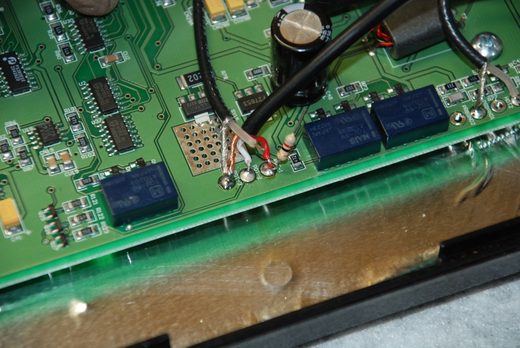 Connecting the shielded cable from the new BNC.